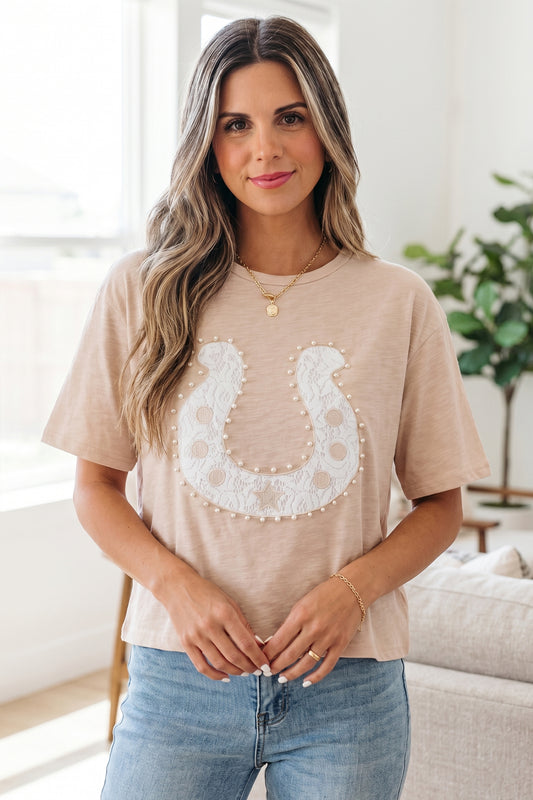 Lace Horseshoe Pearl Bead Graphic Western Short Sleeve Tee
