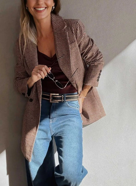 Ladies Brown Houndstooth Fitted Blazer styled with jeans and a burgundy top, showcasing a modern fall look from FasionFitz.