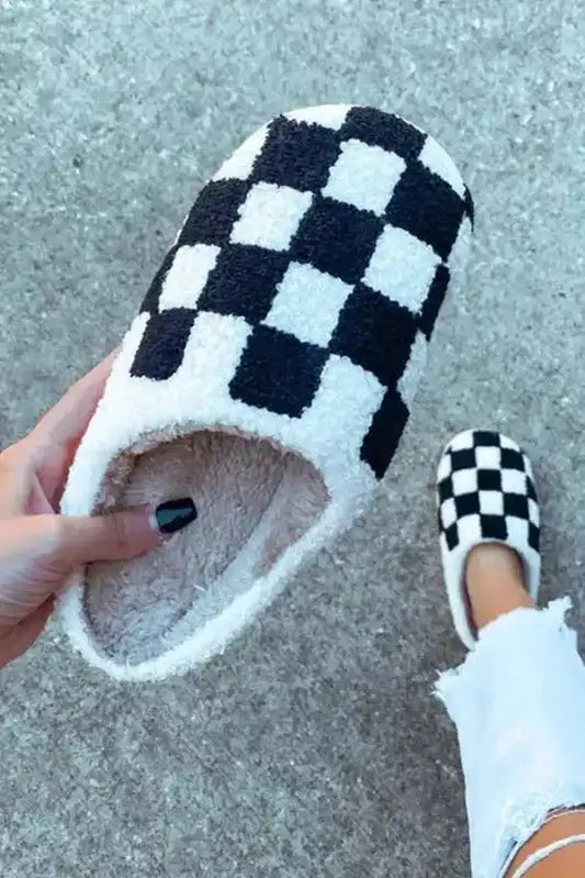 Checkered Fuzzy Winter Slippers - Fashionfitz