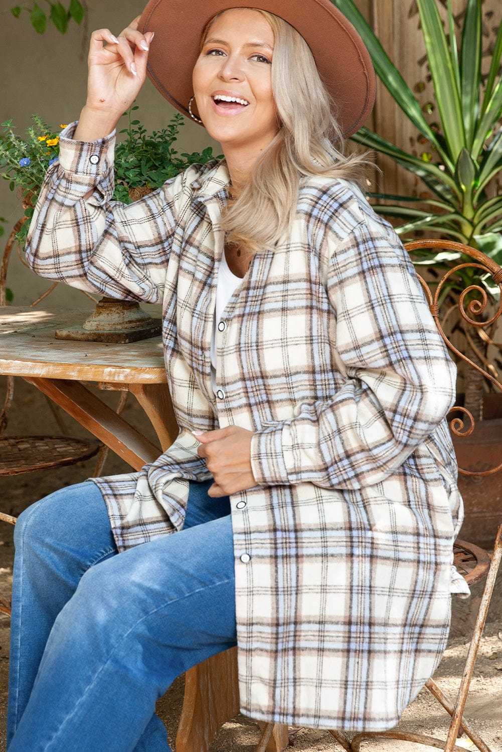 Plus Size Outerwear Classic Plaid Tunic Shacket