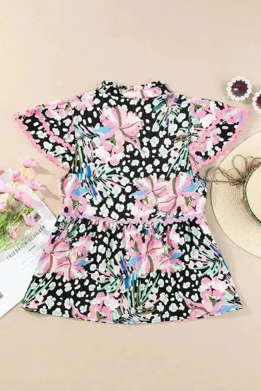 Floral Tiered Short Sleeve Blouse - Fashionfitz