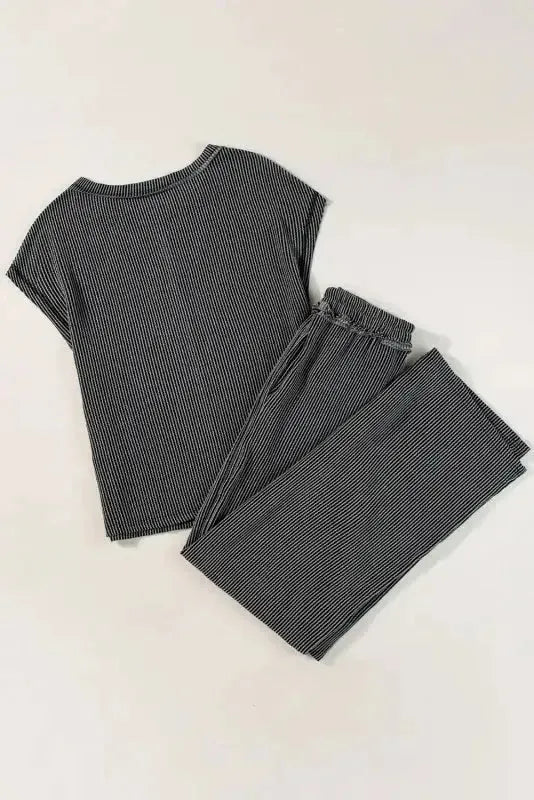 Ribbed Tee and Pants Two-piece Outfit - Fashionfitz