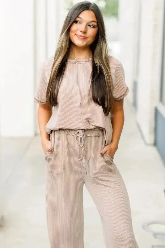 Ribbed Tee and Pants Two-piece Outfit - Fashionfitz