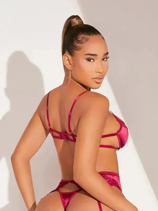 Say My Name 3-Piece Garter Lingerie Set - Fashionfitz