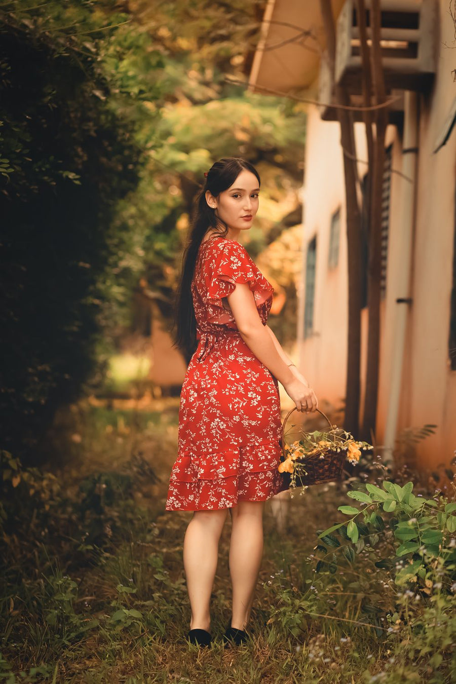 Woman in romantic puff sleeve dress outdoors summer 2026