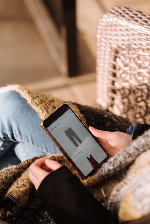 AI Fashion Shopping UK 2026: 5 Ways Artificial Intelligence Is Making You Dress Better