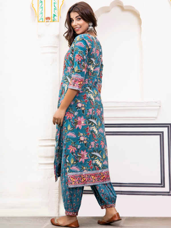 How to dress stylishly at any age UK women