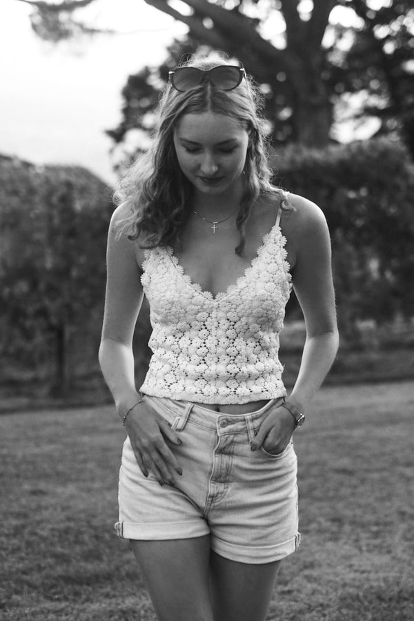 Dungarees UK women — how to style them