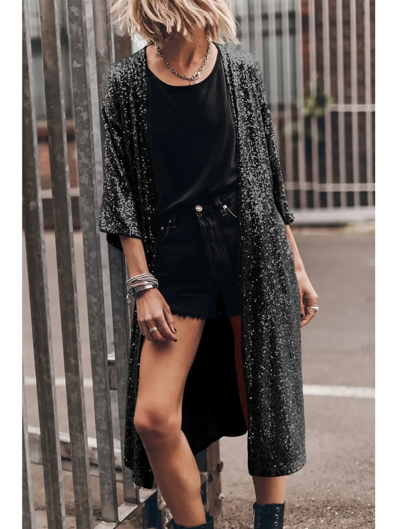 Stylish women's kimonos showcasing modern designs and traditional patterns for versatile fashion.