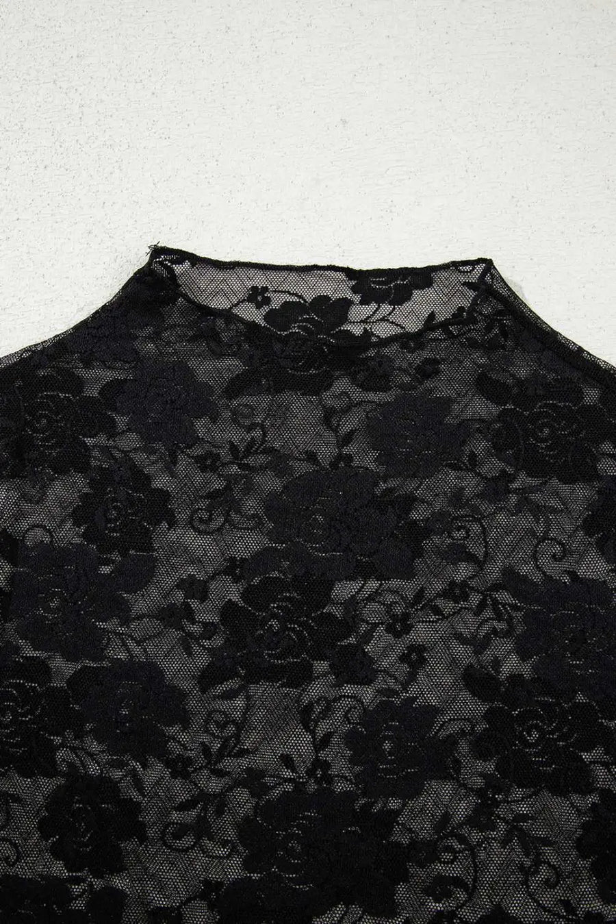 Sheer floral lace top - flirty style | lightweight slim fit