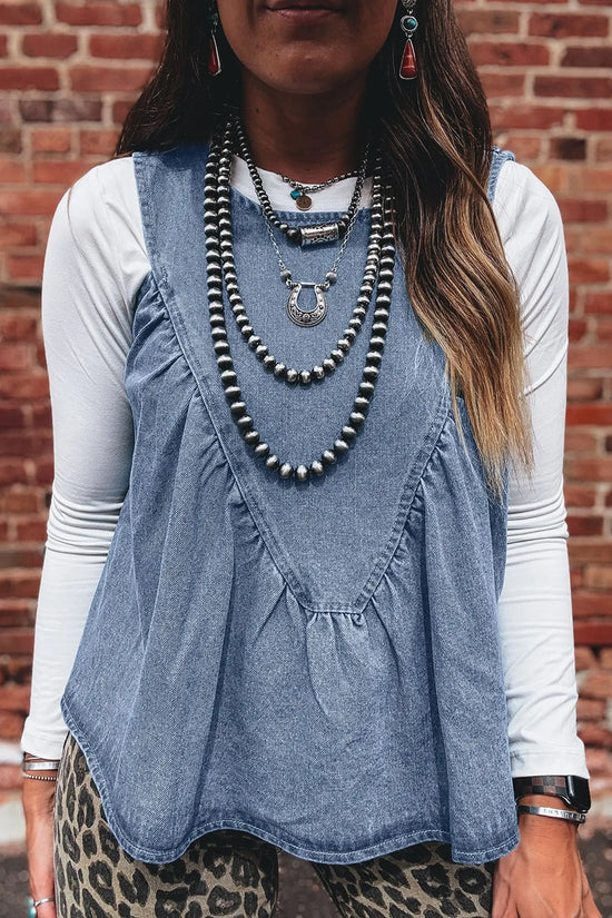 Structured chambray shell top