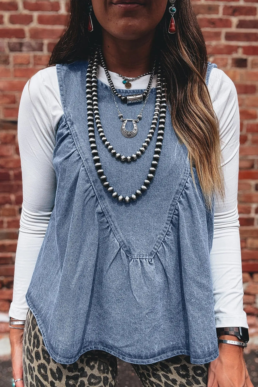 Structured chambray shell top
