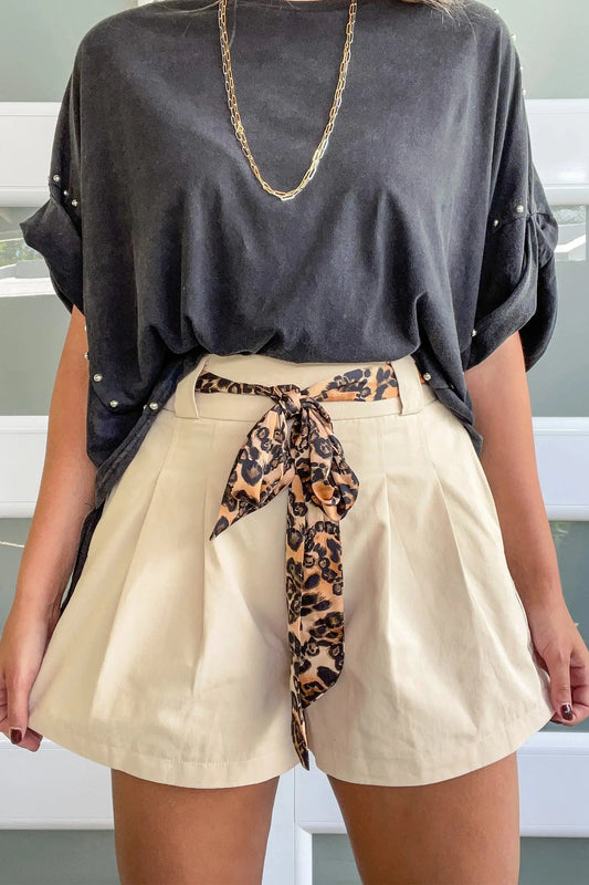 Women’s leopard sash belt pleated high waist wide leg shorts