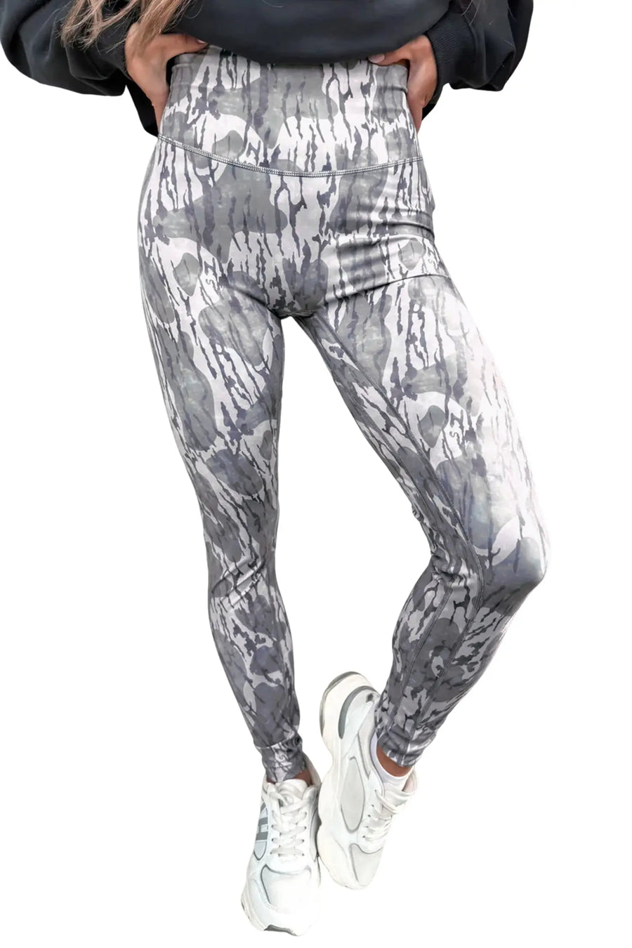 Camo leggings high waistband detail close-up — Fashionfitz UK