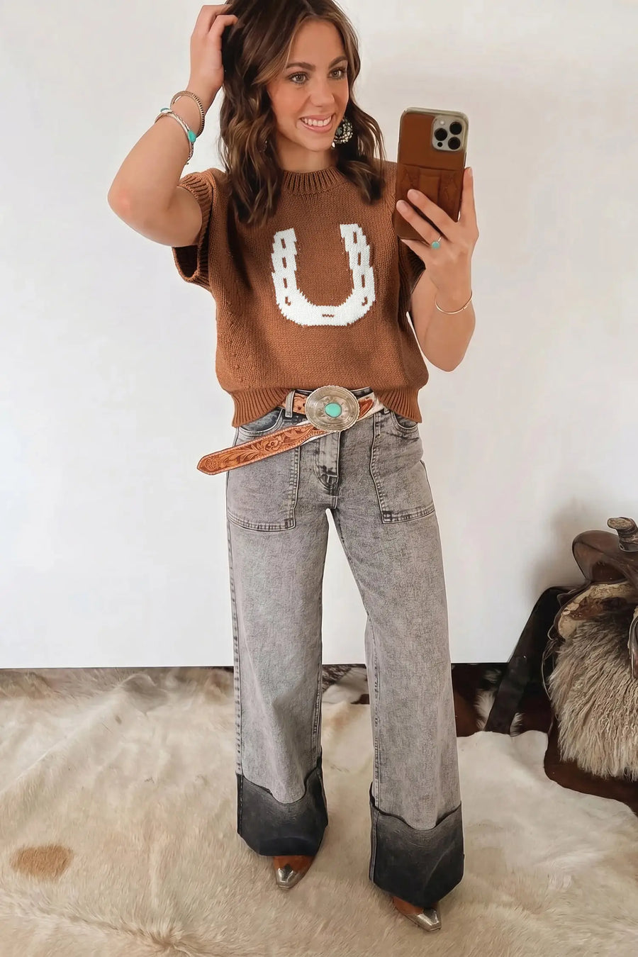 Chestnut Western Horseshoe Print Short Sleeve Knit Top