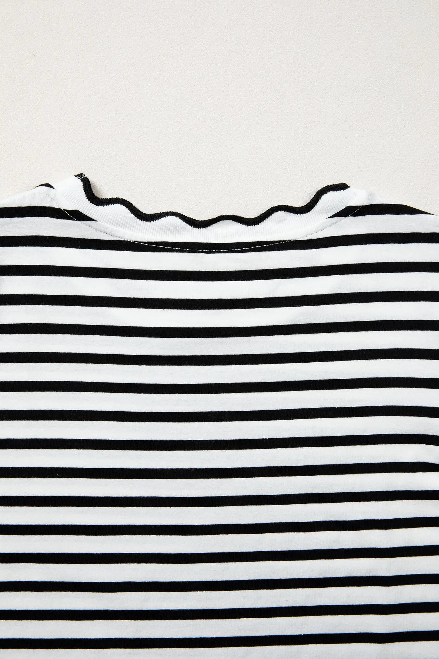 Scalloped trim stripe cotton t-shirt round neck short sleeve t-shirts