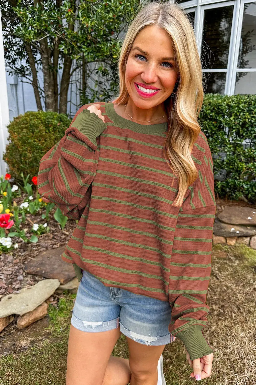 Stripe hug sweater - stylish loose fit | cozy design