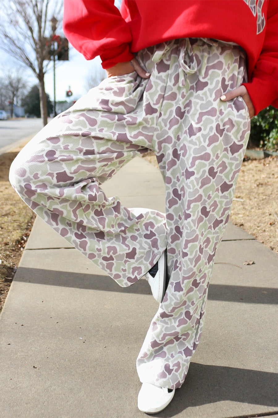 Camo Print Drawstring Waist Loose Fit Trousers
