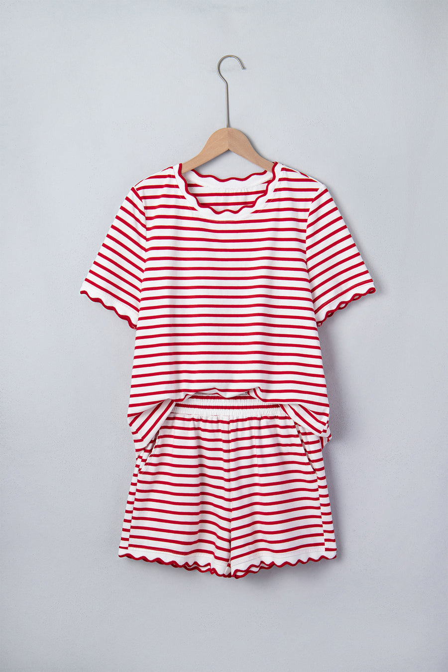 Scallop trim hem detail on red and white stripe shorts — Fashionfitz UK