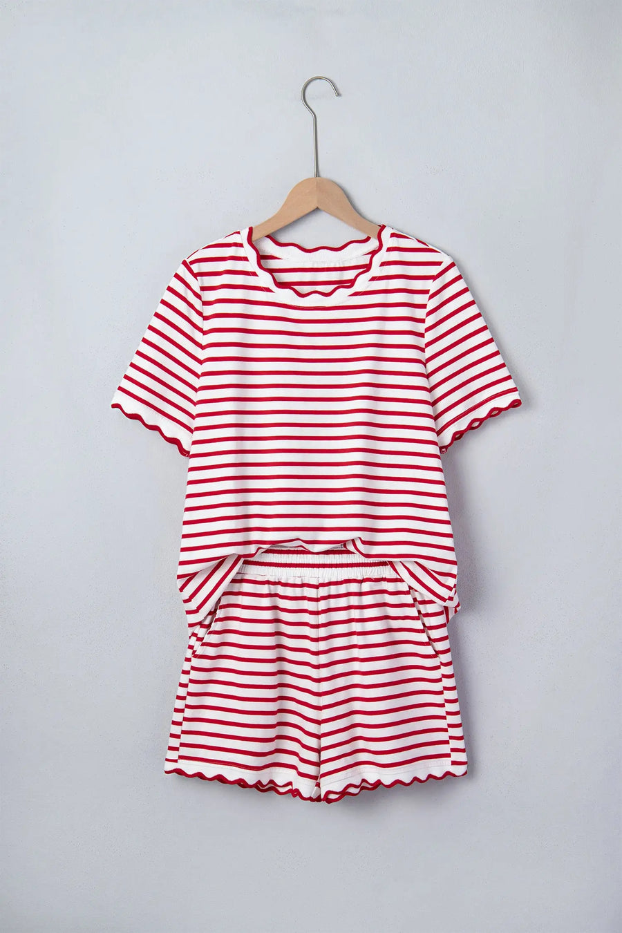 Scallop trim hem detail on red and white stripe shorts — Fashionfitz UK