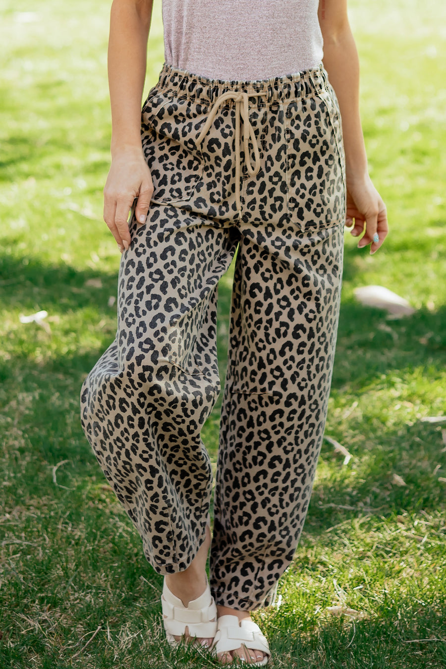 Leopard Print High Waist Drawstring Elastic Waist Loose Denim Jeans with Pockets