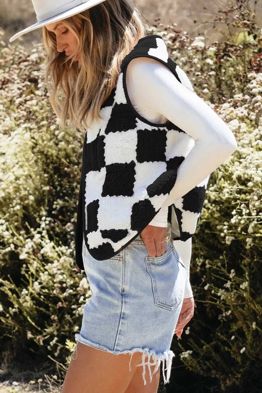 Cozycheck sherpa vest - black & white | warm layering