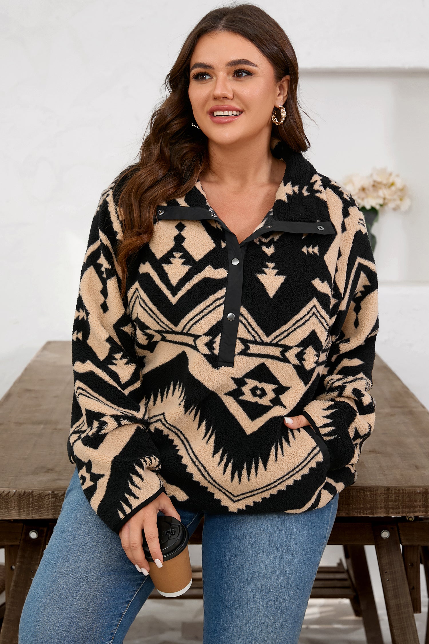 Black Plus Size Aztec Print Plush Sweatshirt