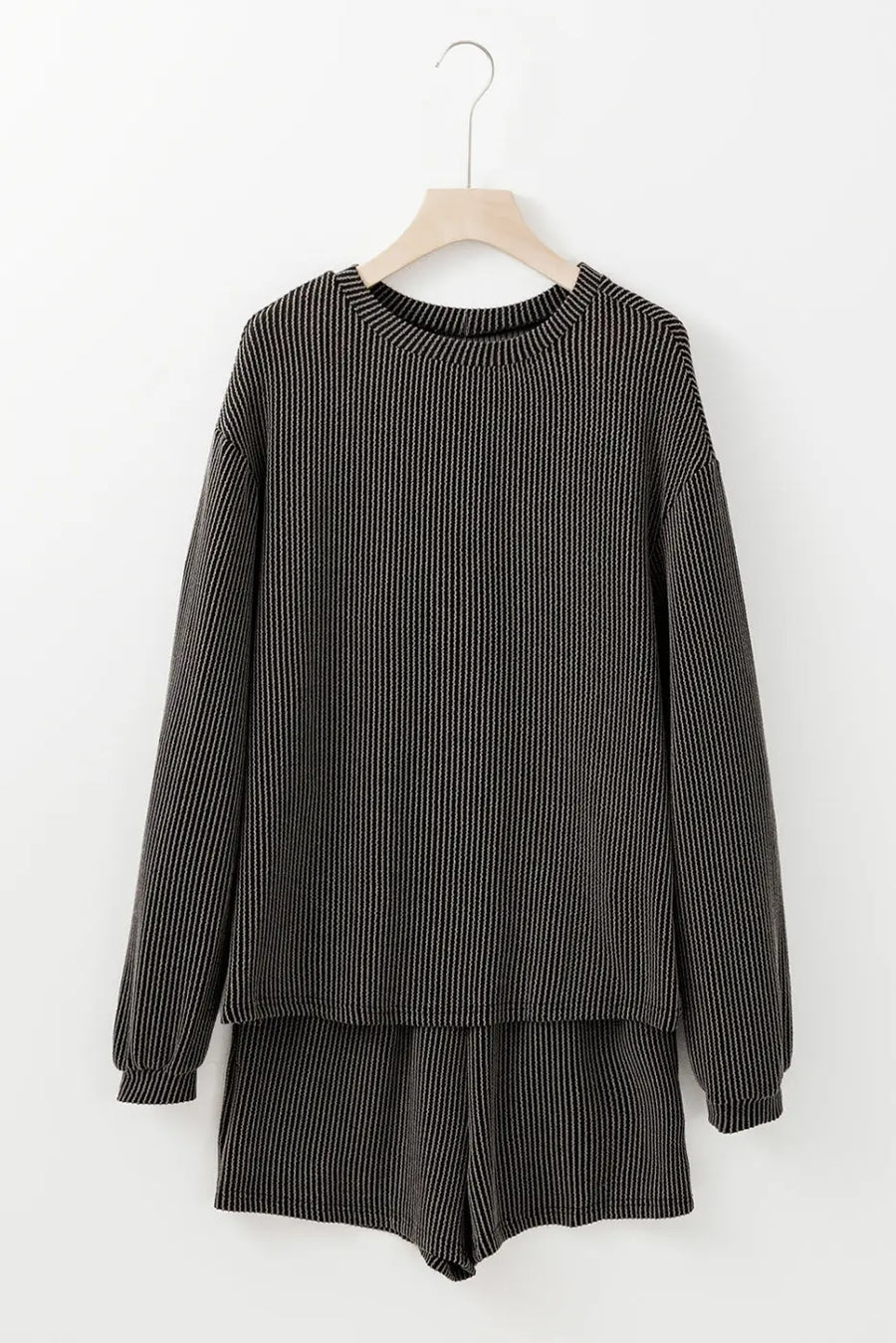 Chic corded lounge ensemble - style & comfort