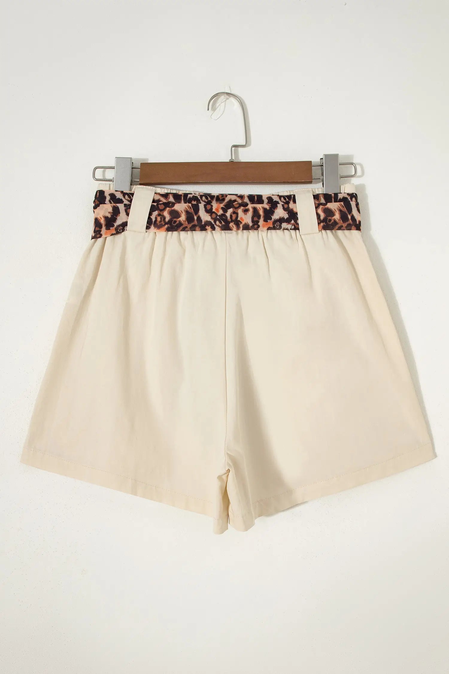 Women’s leopard sash belt pleated high waist wide leg shorts