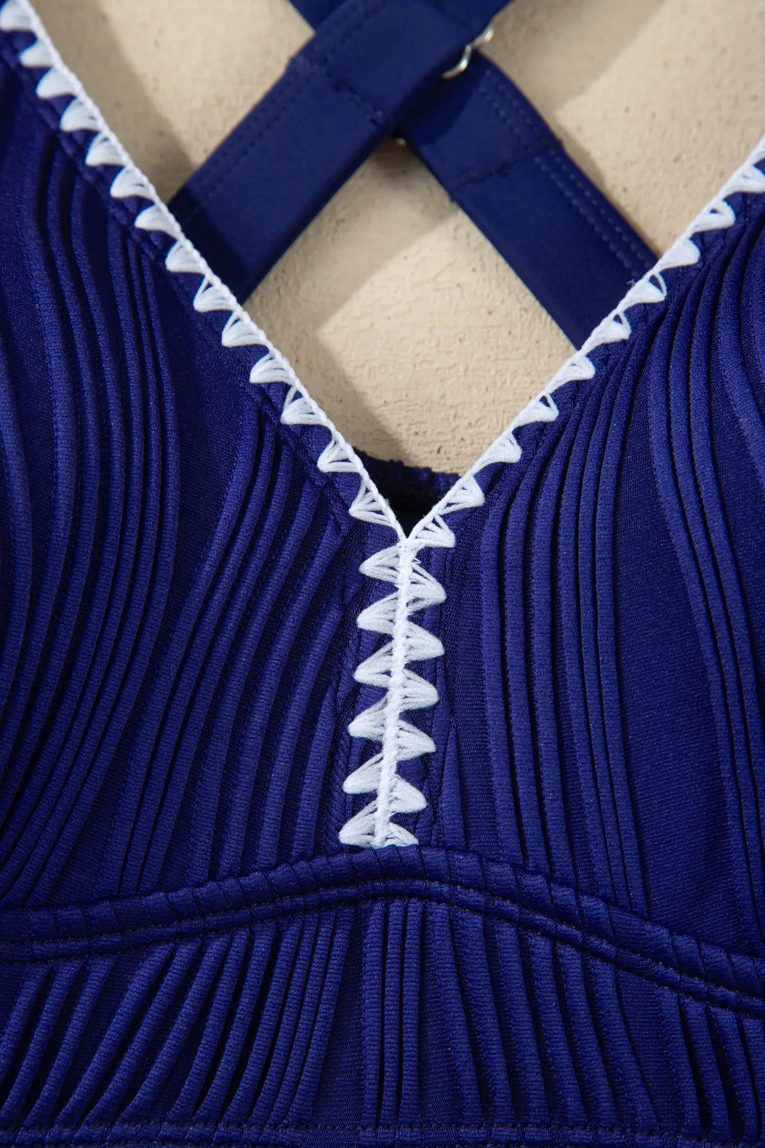 Shell stitch v neck high waist bikini set adjustable straps removable pads classic bikinis