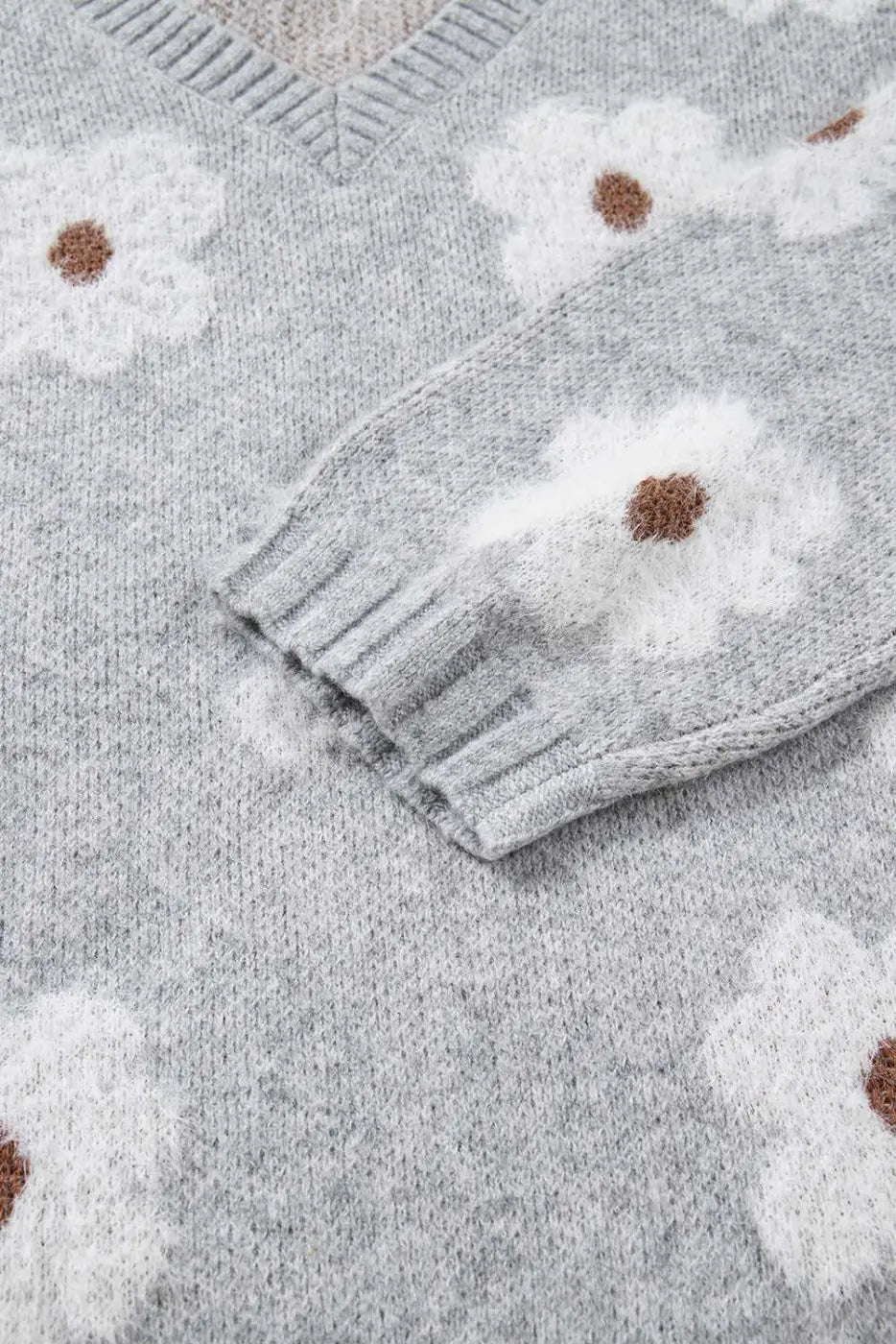 Oversized grey floral knit jumper – v‑neck sweaters