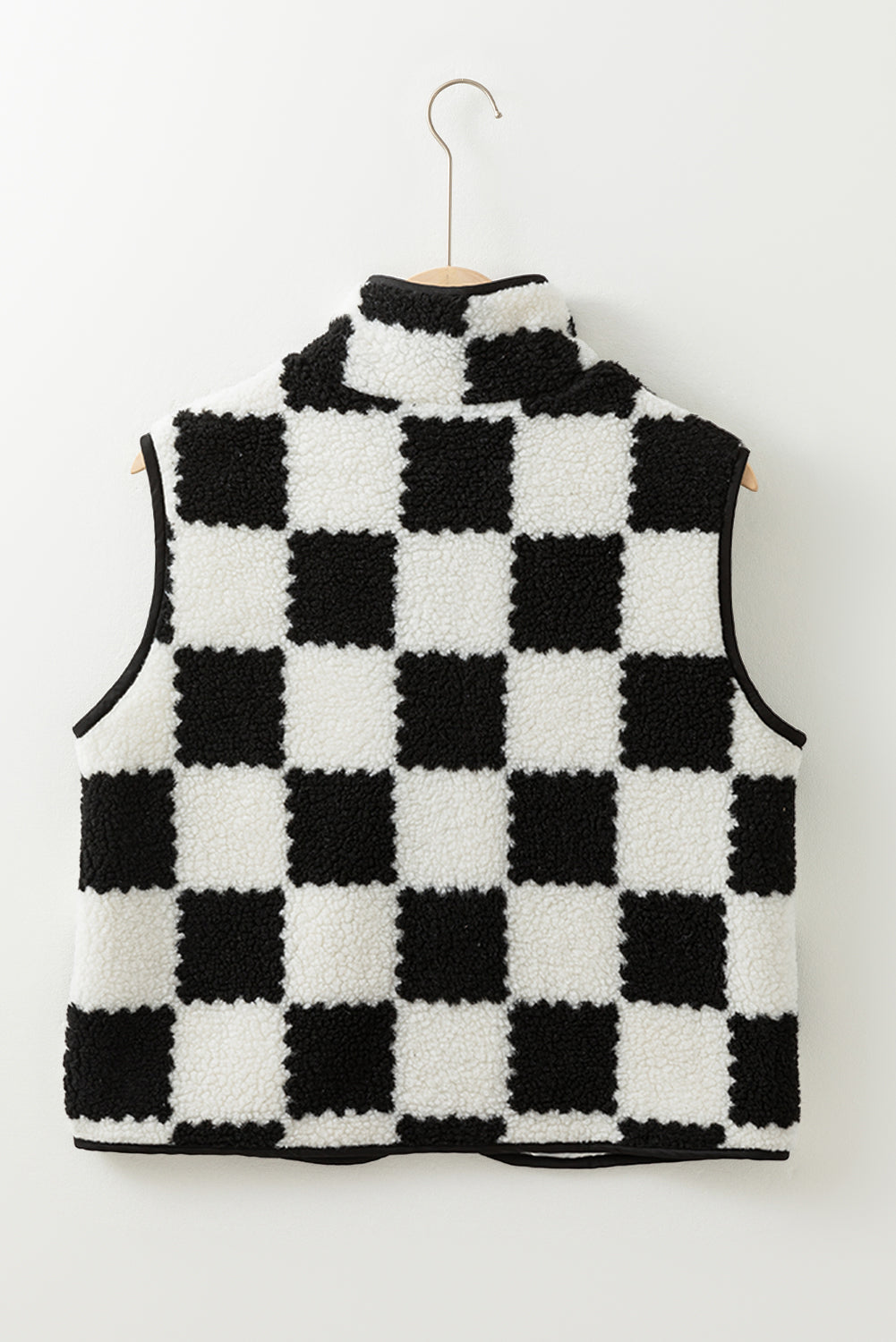 CozyCheck Sherpa Vest – Classic Black & White