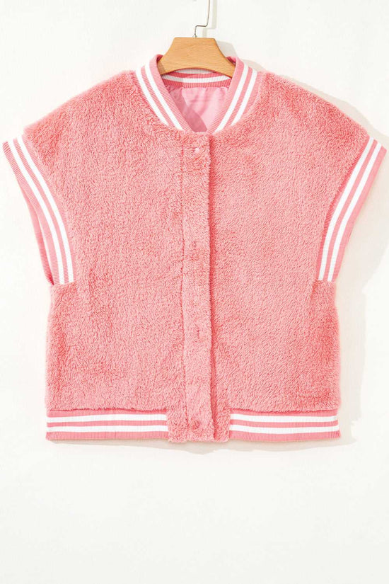 Casual varsity-style vest in plush fleece with relaxed fit