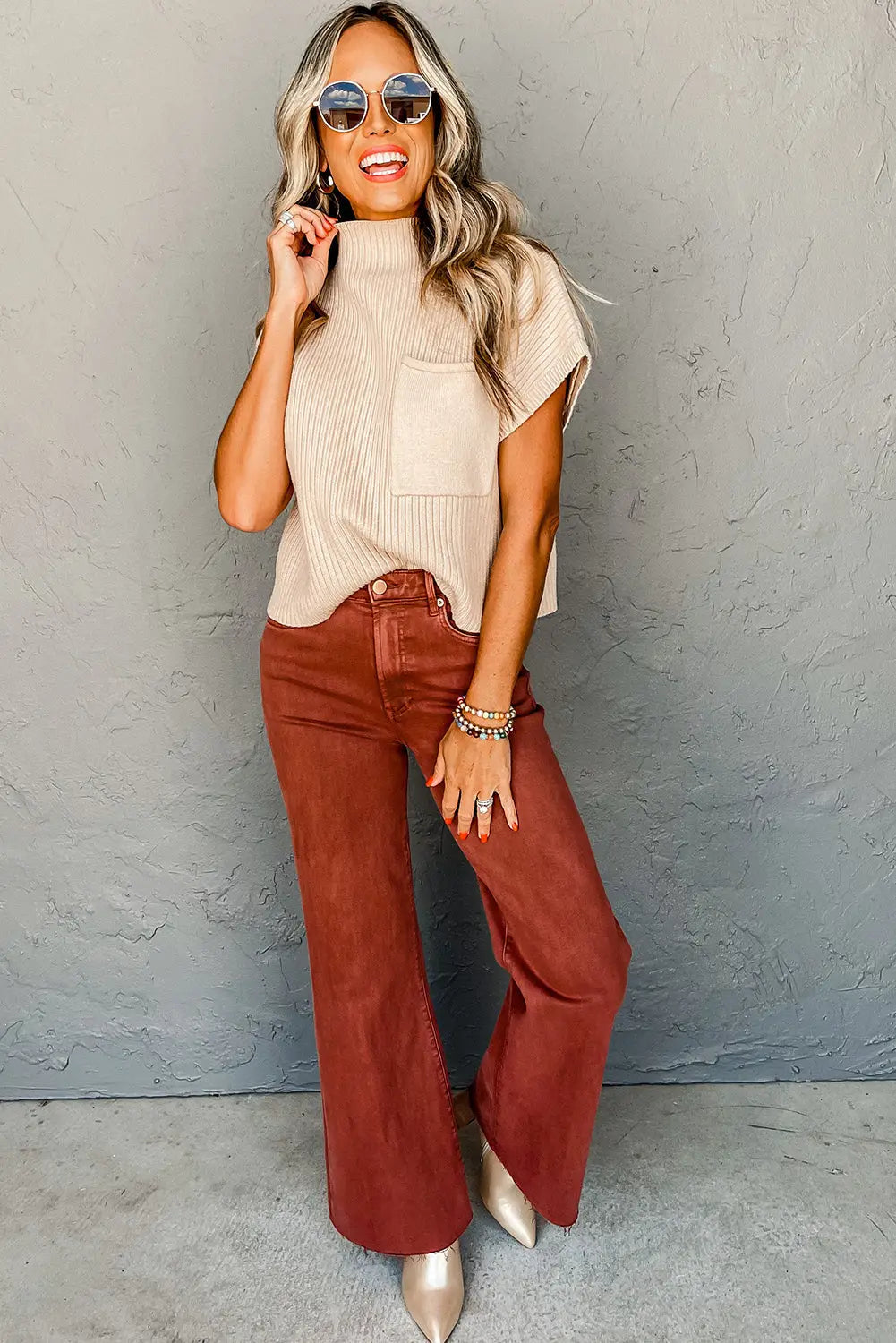 Ribbed knit short sleeve sweater with patch pocket | fashionfitz