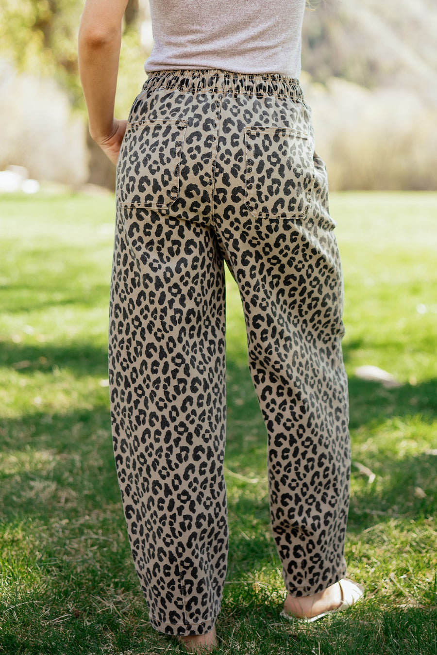 Leopard Print High Waist Drawstring Elastic Waist Loose Denim Jeans with Pockets