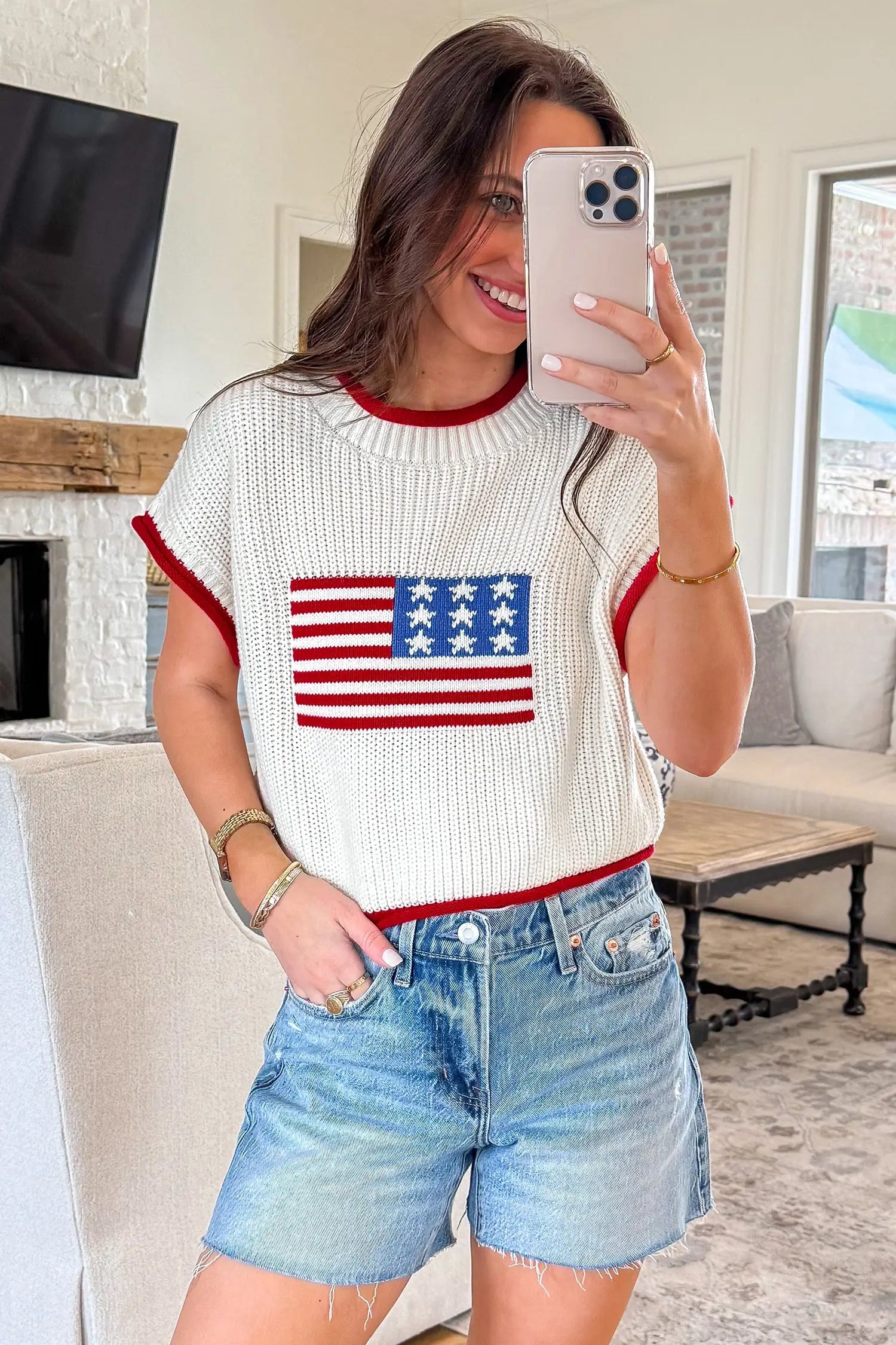 White flag print cropped short sleeve sweater