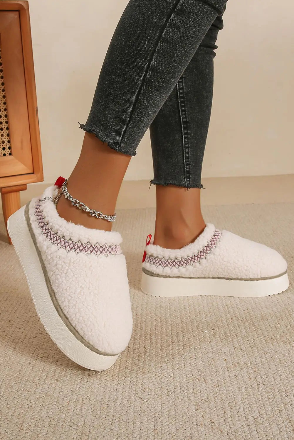 Embroidered sherpa plush winter slippers