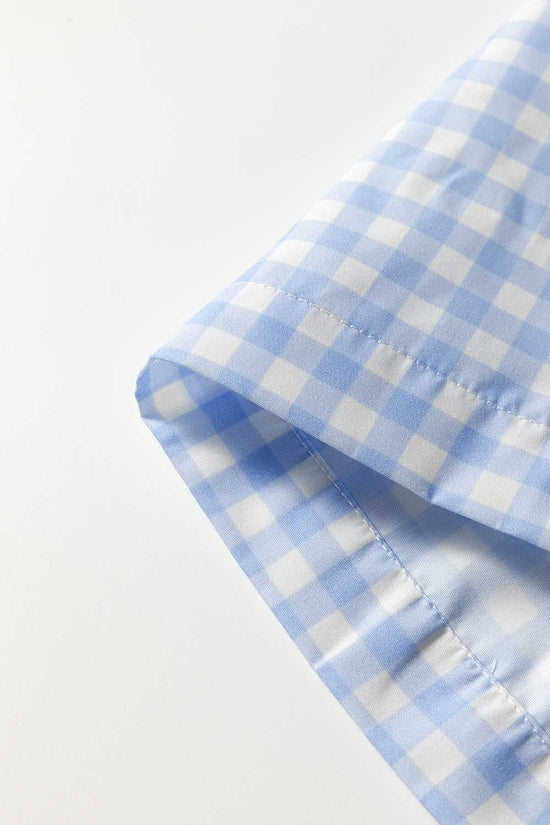 Fabric texture detail of soft polyester plaid weave