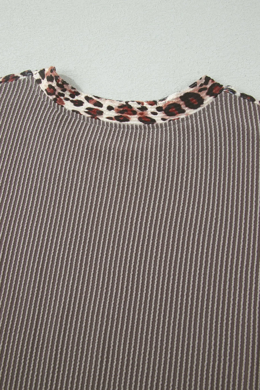 Leopard trim twist ribbed short set two piece outfit sets