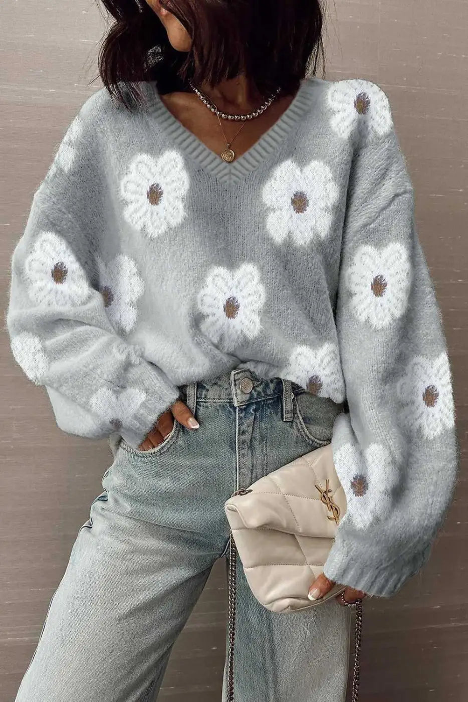 Oversized grey floral knit jumper – v‑neck sweaters