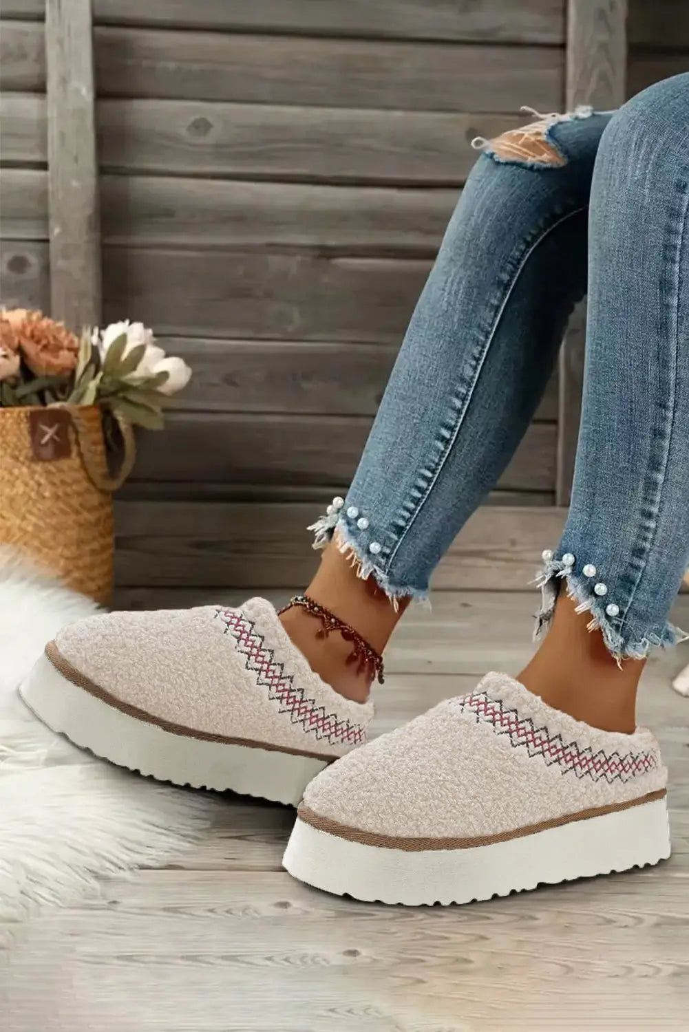 Embroidered sherpa plush winter slippers