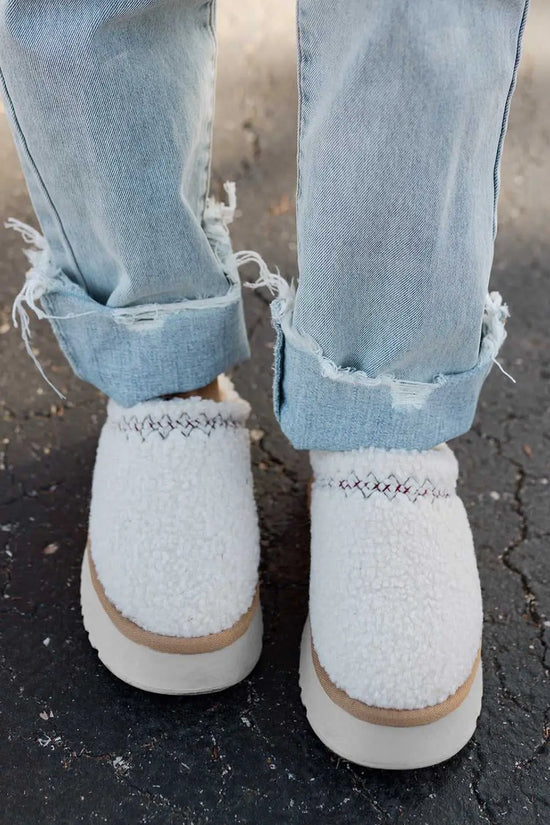 Embroidered sherpa plush winter slippers