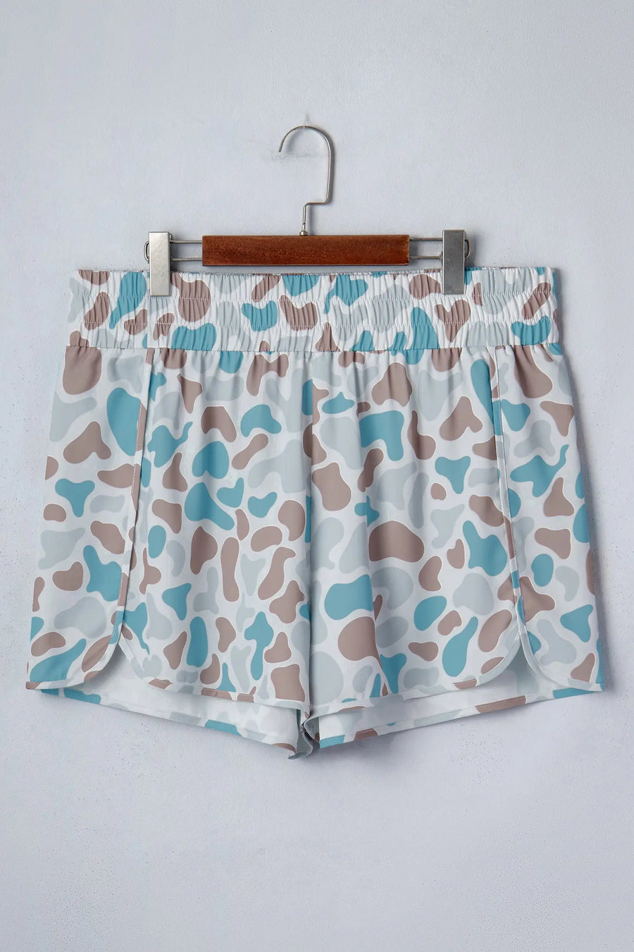Plus size camouflage print athleisure shorts smocked high waist pull-on