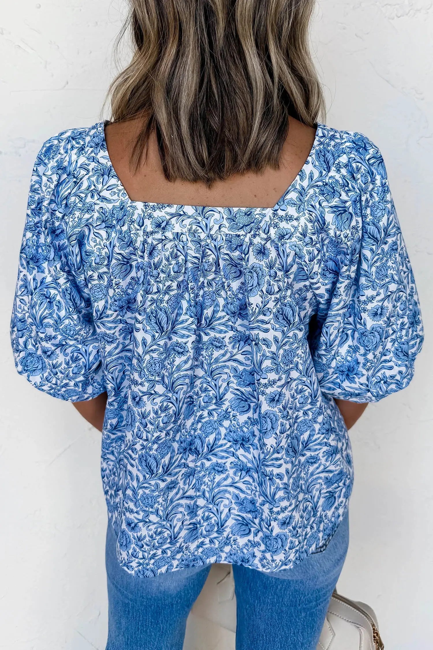 Sky blue square neck puff sleeve floral pleated blouse