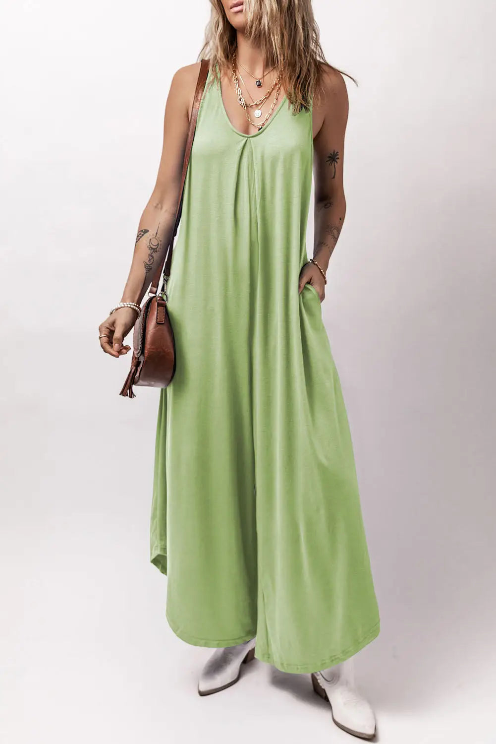 Sleeveless v neck wide leg jumpsuit with pockets women uk | fashionfitz