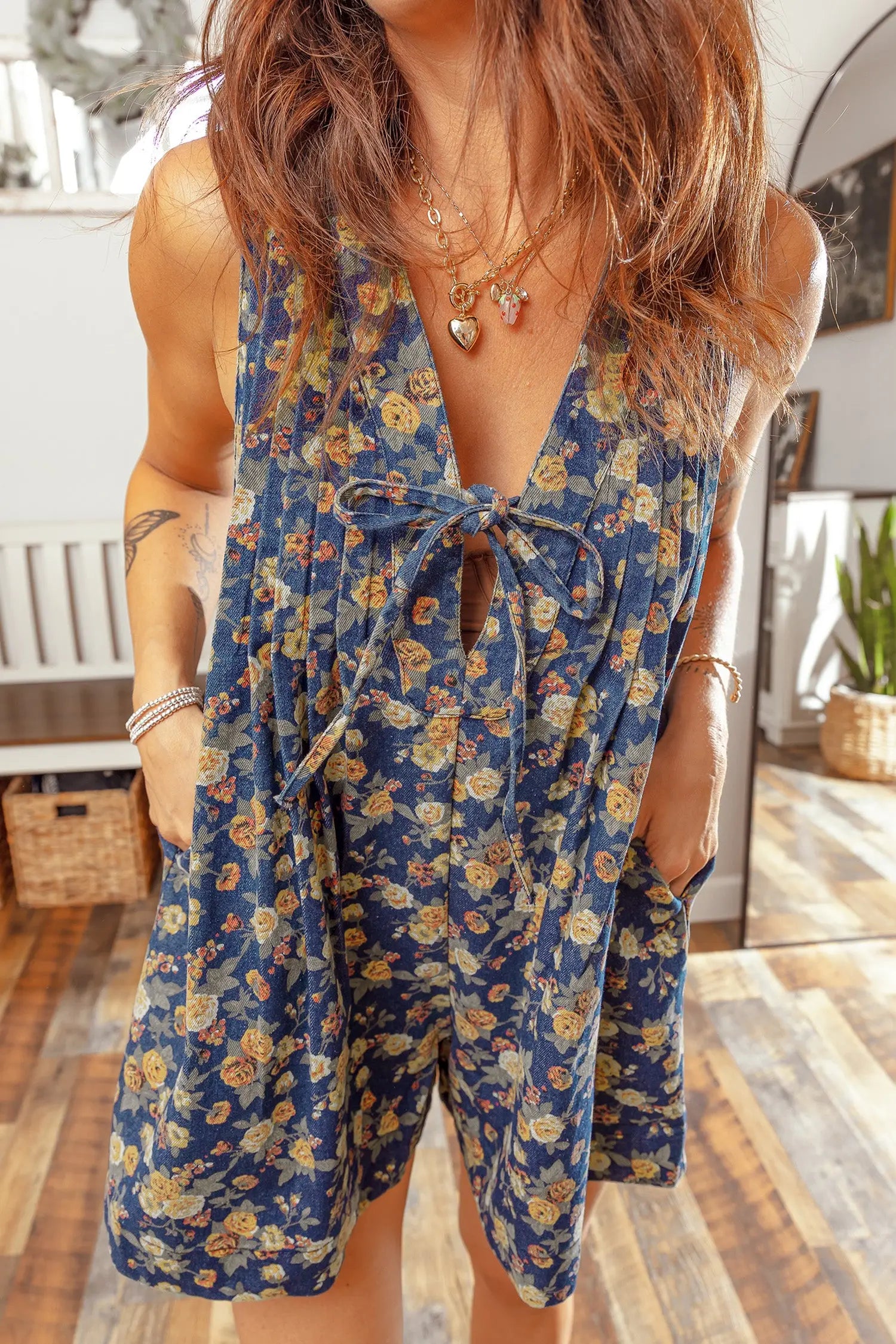 Blue retro floral print bow tie v neck sleeveless pleated loose denim romper