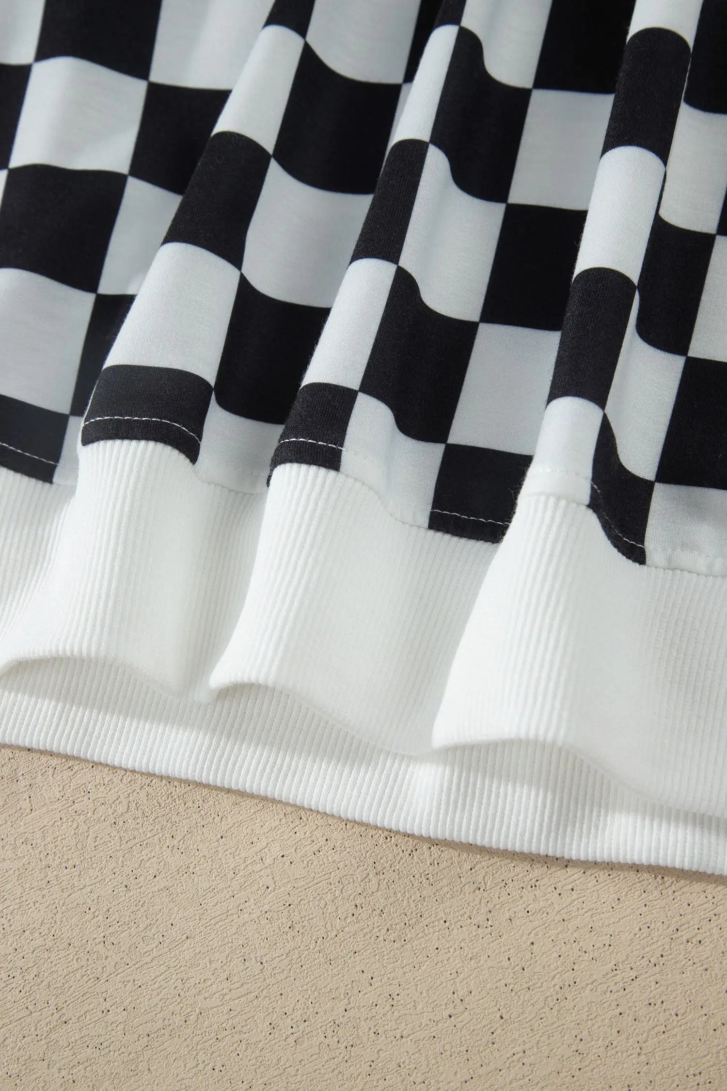 Checkered colour block trim mock neck short set outfit sets