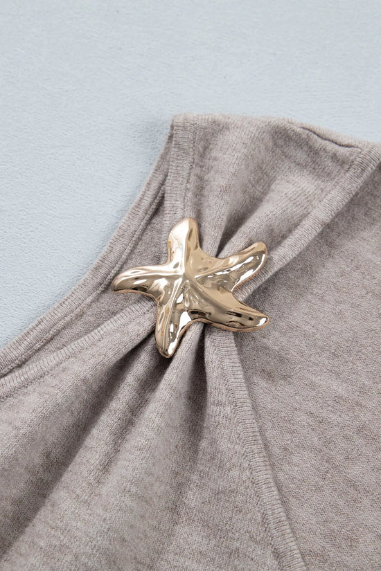 Gray morn metal star detail v neck sweater knit tank top