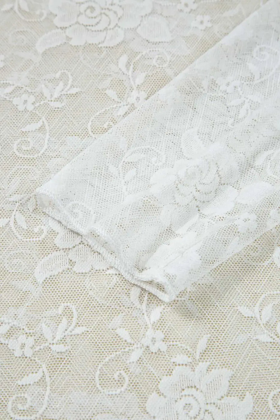 Sheer floral lace top - flirty style | lightweight slim fit