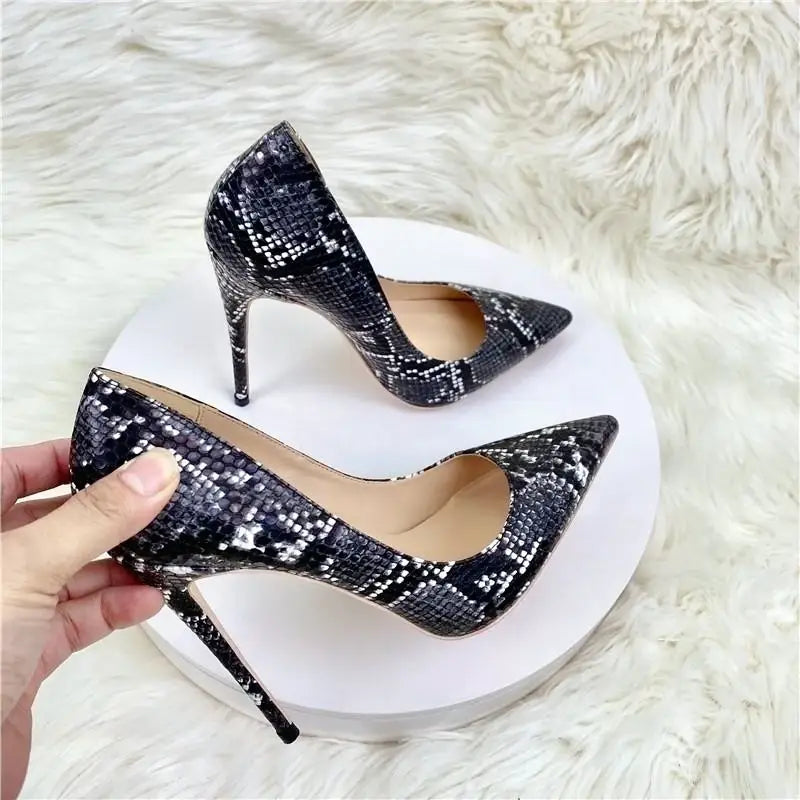 Black snake skin pattern high heel stiletto shoes